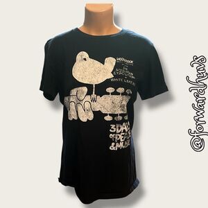 2019 Woodstock Music Festival T-Shirt – Size Medium
